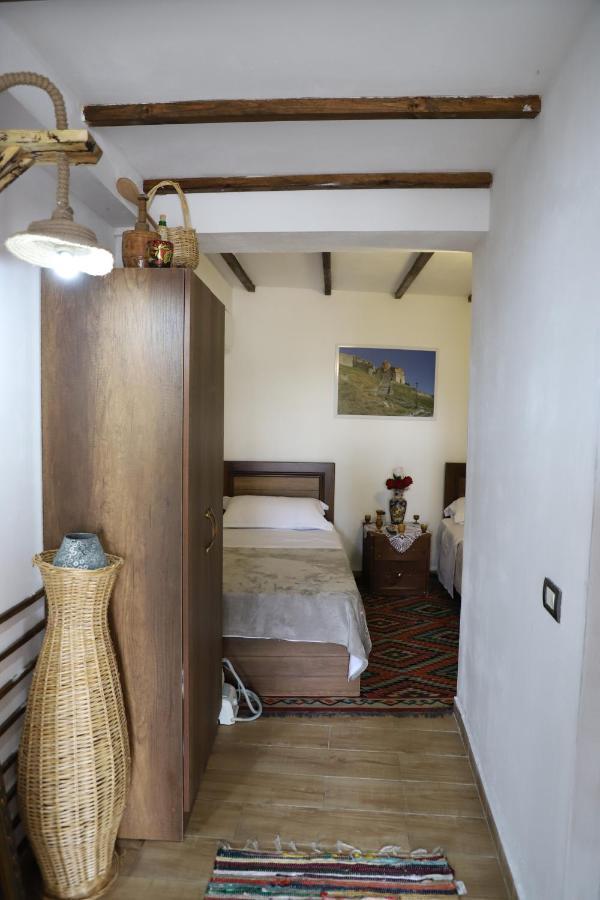 Guest House Maria - Berat Castle Exterior foto