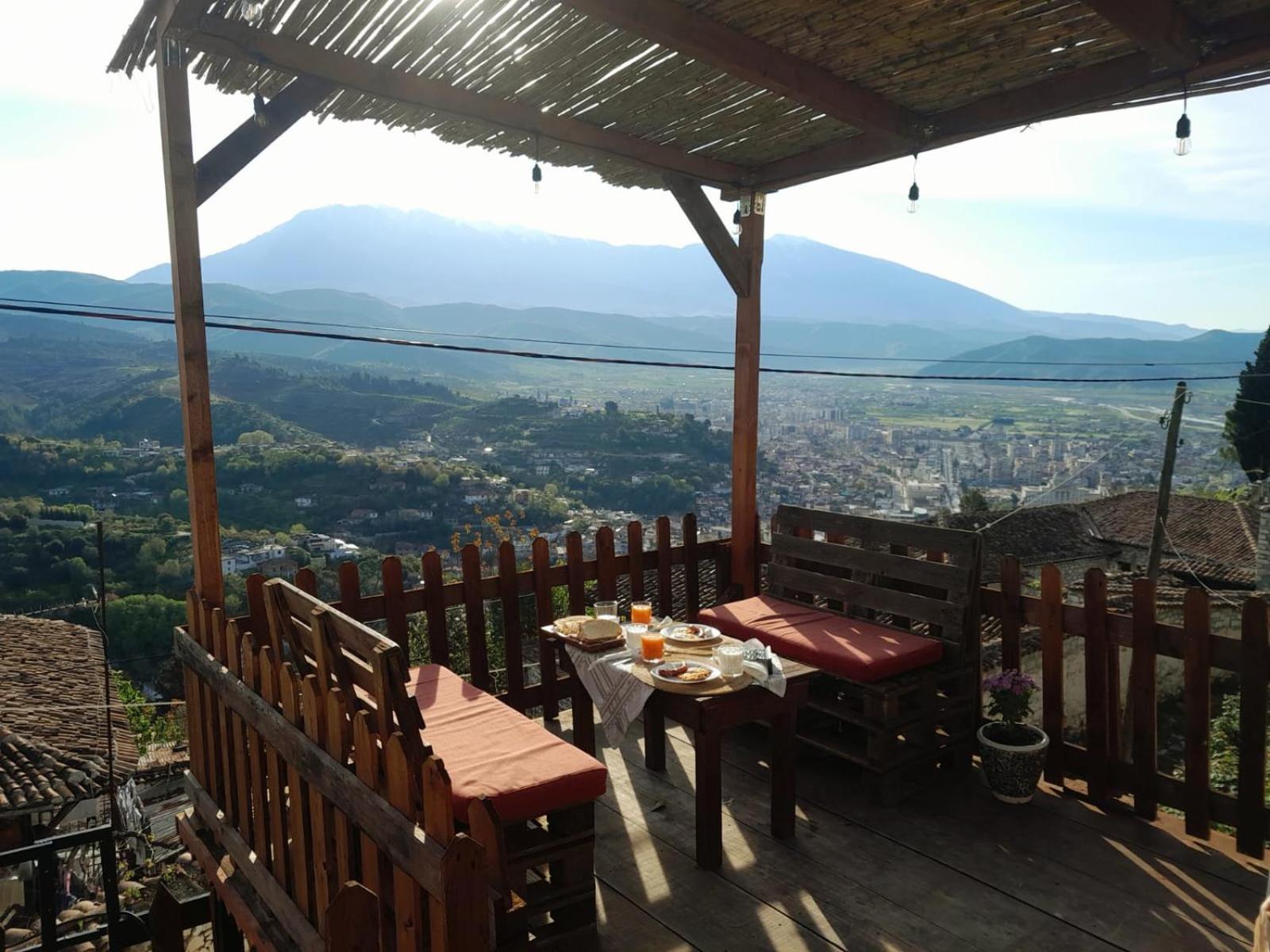 Guest House Maria - Berat Castle Exterior foto